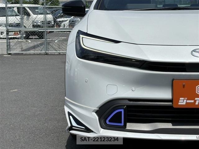 Toyota PRIUS 2023-04 7223875-25