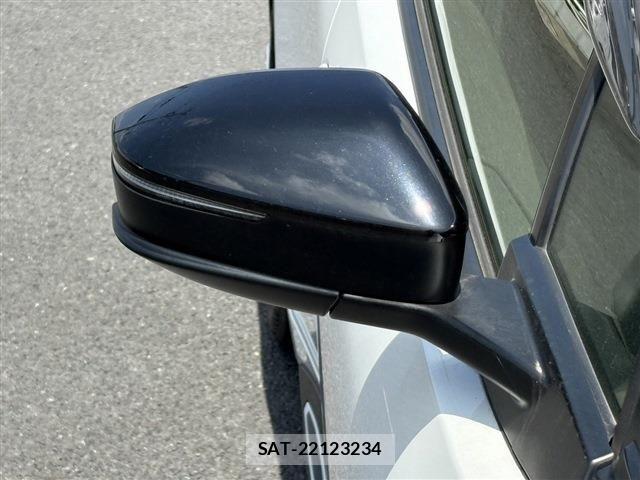 Toyota PRIUS 2023-04 7223875-27