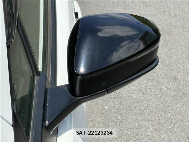 Toyota PRIUS 2023-04 7223875-28