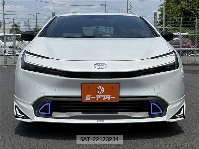 Toyota PRIUS 2023-04 7223875-6