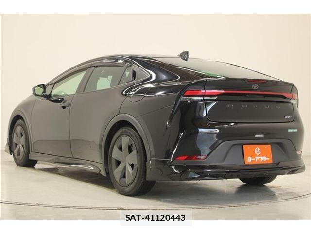 Toyota PRIUS 2023-04 7223880-9