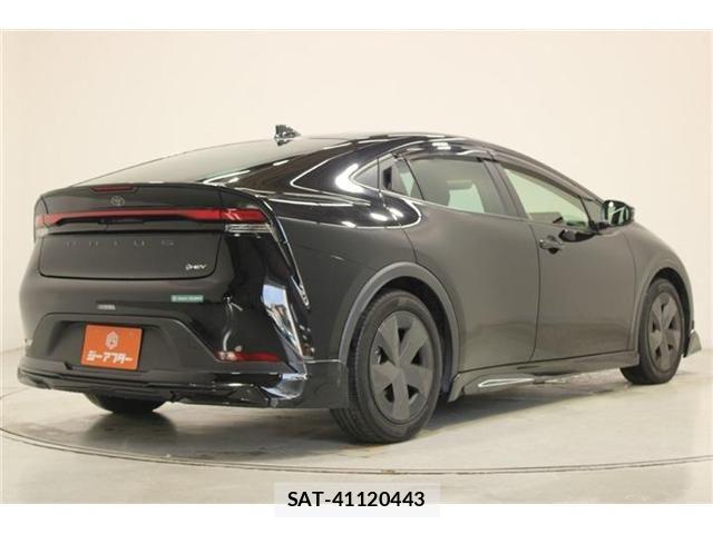 Toyota PRIUS 2023-04 7223880-11