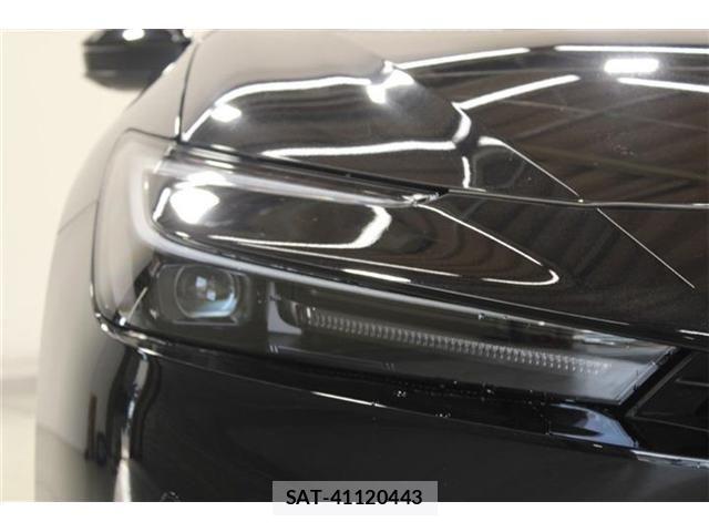 Toyota PRIUS 2023-04 7223880-16