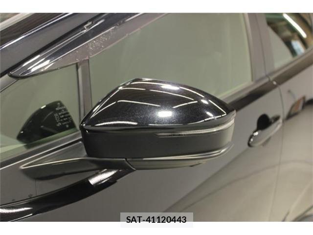 Toyota PRIUS 2023-04 7223880-19