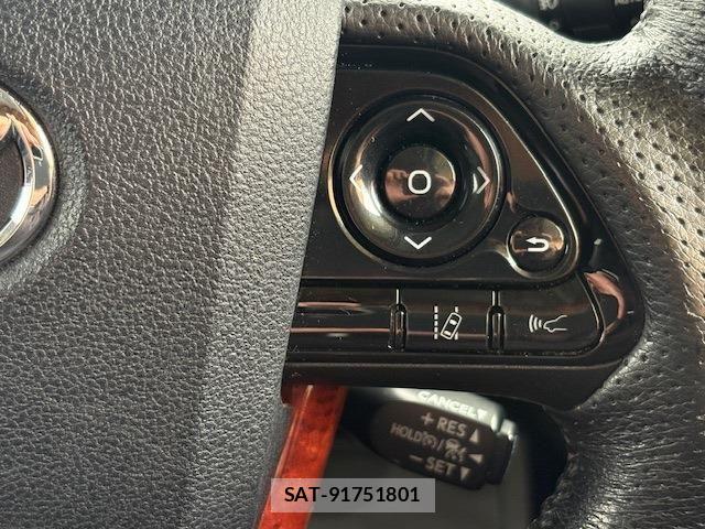 Toyota PRIUS 2019-06 7223867-28