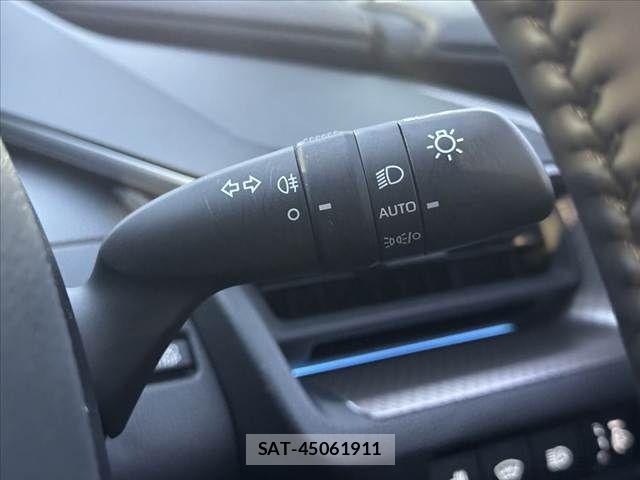 Toyota PRIUS 2023-07 7223882-26