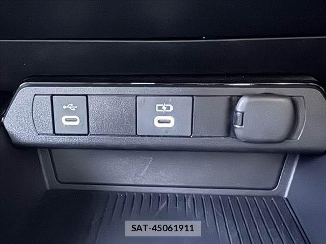Toyota PRIUS 2023-07 7223882-29
