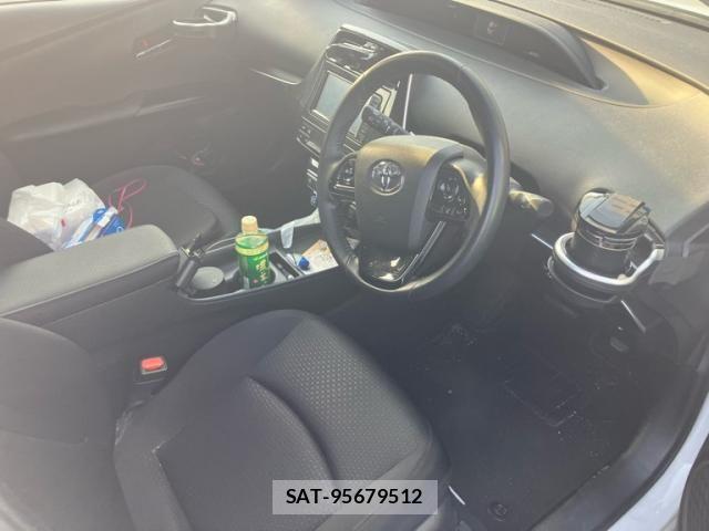 Toyota PRIUS 2022-12 7223874-12