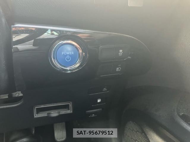 Toyota PRIUS 2022-12 7223874-15
