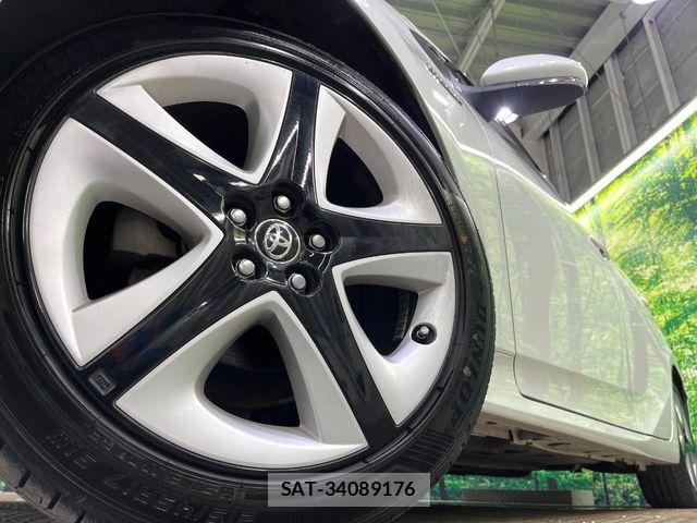 Toyota PRIUS 2016-03 7223863-13