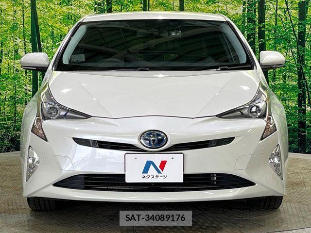 Toyota PRIUS 2016-03 7223863-14
