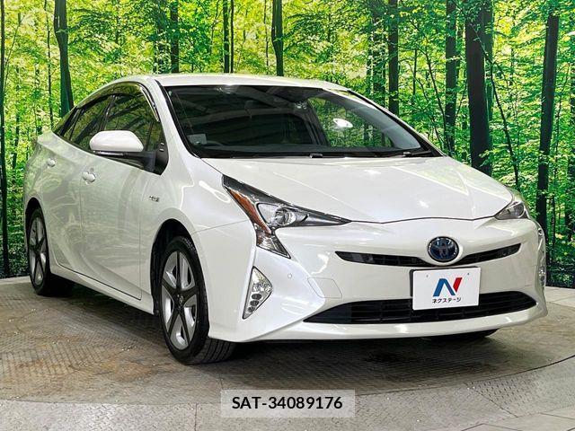 Toyota PRIUS 2016-03 7223863-16
