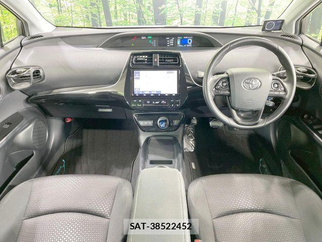 Toyota PRIUS 2019-11 7223866-1