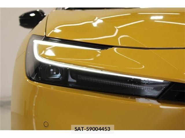 Toyota PRIUS 2023-07 7223878-16