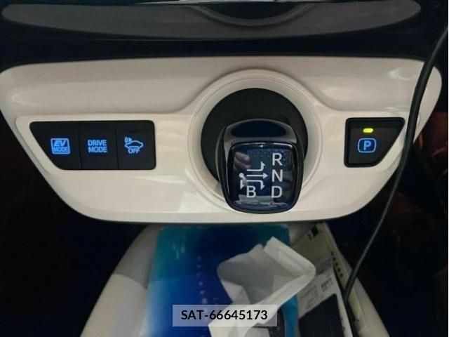 Toyota PRIUS 2016-01 7223862-11