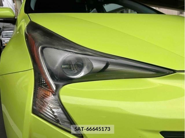 Toyota PRIUS 2016-01 7223862-12