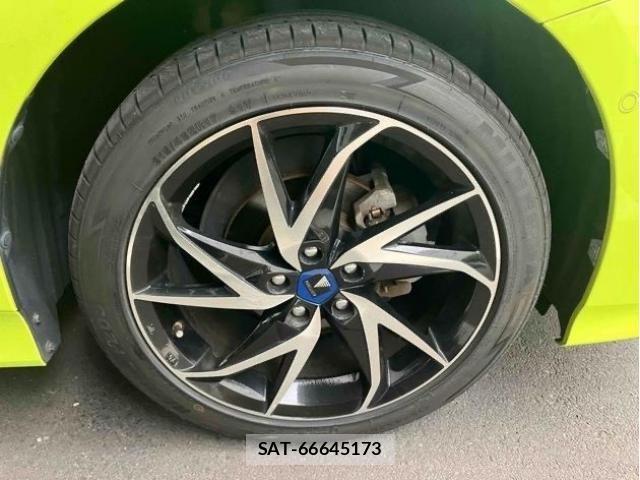 Toyota PRIUS 2016-01 7223862-14