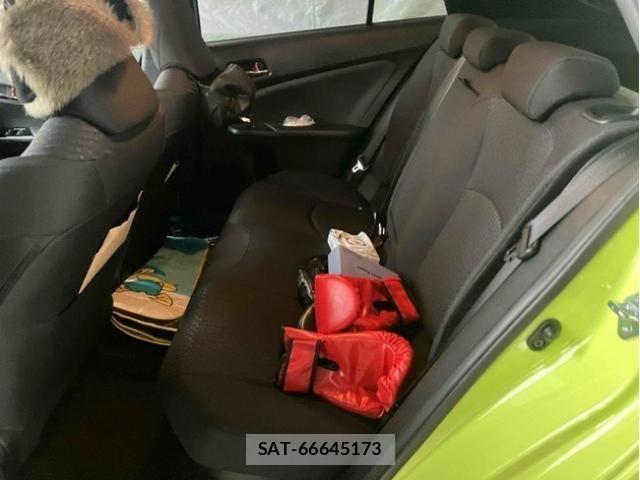 Toyota PRIUS 2016-01 7223862-20