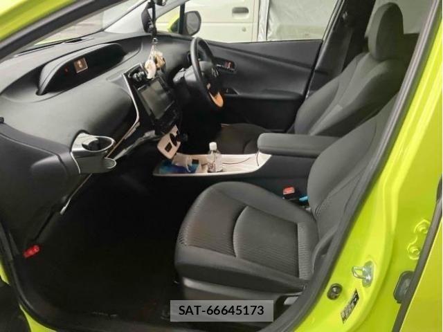 Toyota PRIUS 2016-01 7223862-21