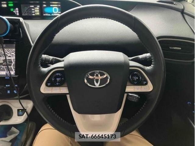 Toyota PRIUS 2016-01 7223862-6