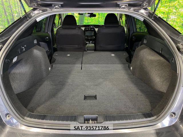 Toyota PRIUS 2022-03 7223871-9