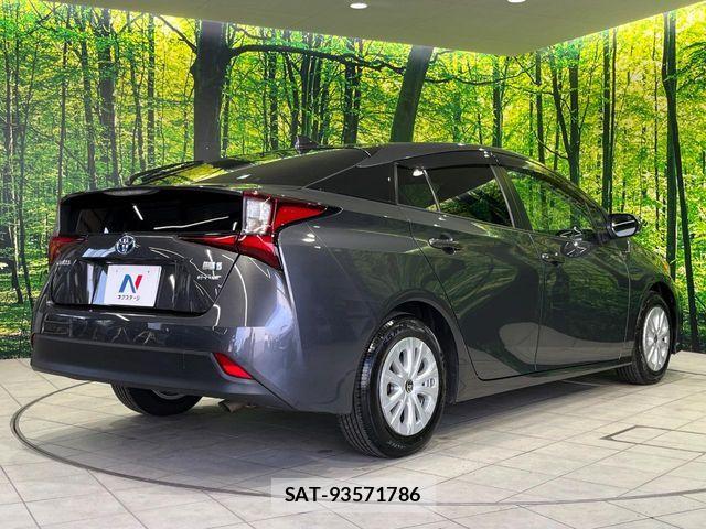 Toyota PRIUS 2022-03 7223871-16
