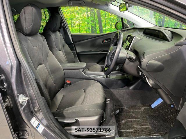 Toyota PRIUS 2022-03 7223871-7