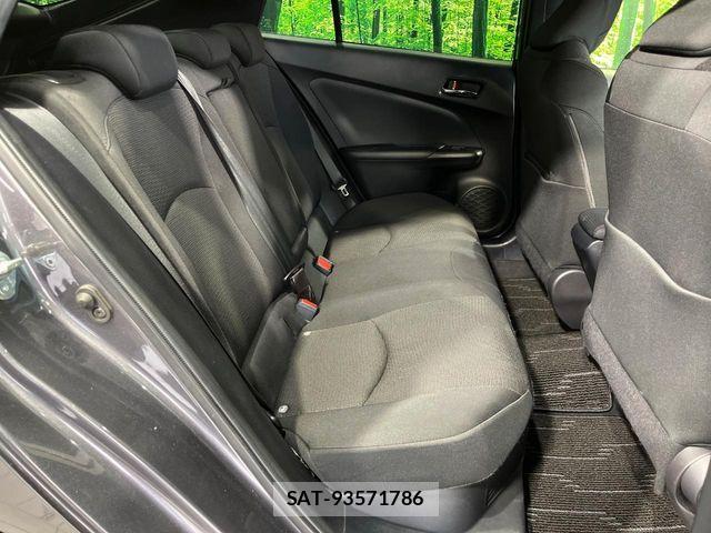 Toyota PRIUS 2022-03 7223871-8