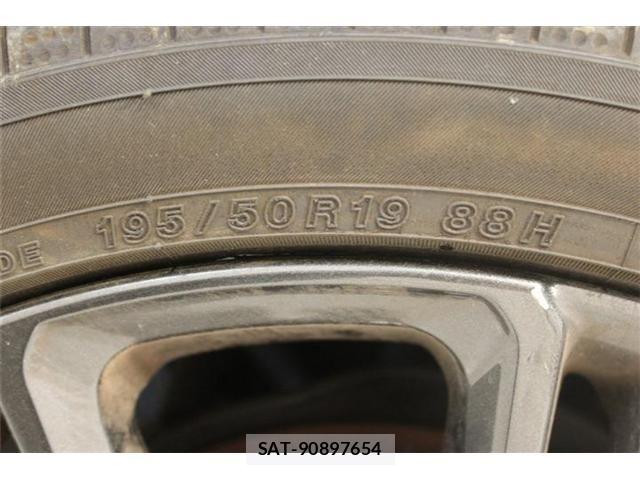 Toyota PRIUS 2024-07 7223881-25