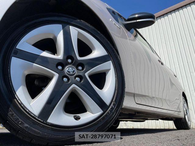 Toyota PRIUS 2018-03 7218437-13