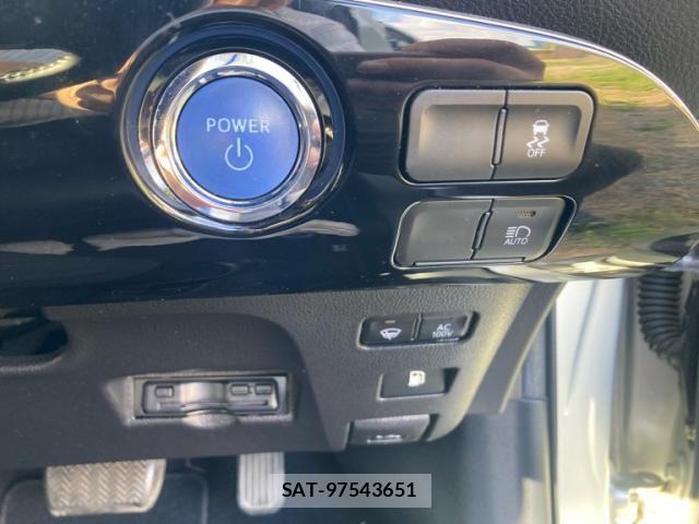 Toyota PRIUS 2021-05 7223869-14