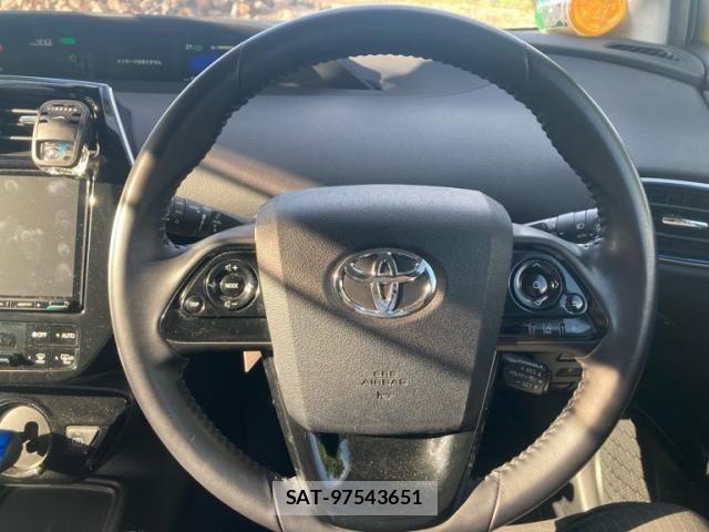 Toyota PRIUS 2021-05 7223869-16