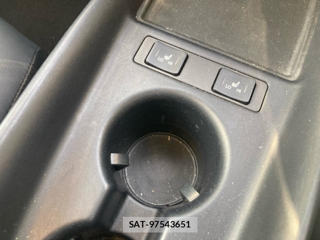 Toyota PRIUS 2021-05 7223869-23