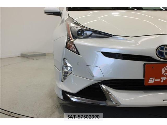 Toyota PRIUS 2016-10 7217274-15