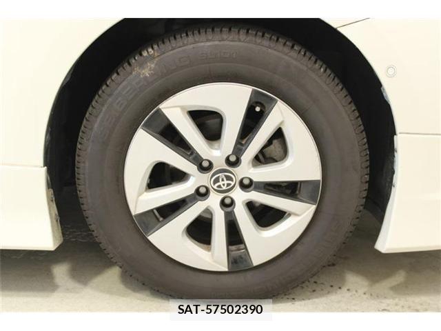 Toyota PRIUS 2016-10 7217274-21
