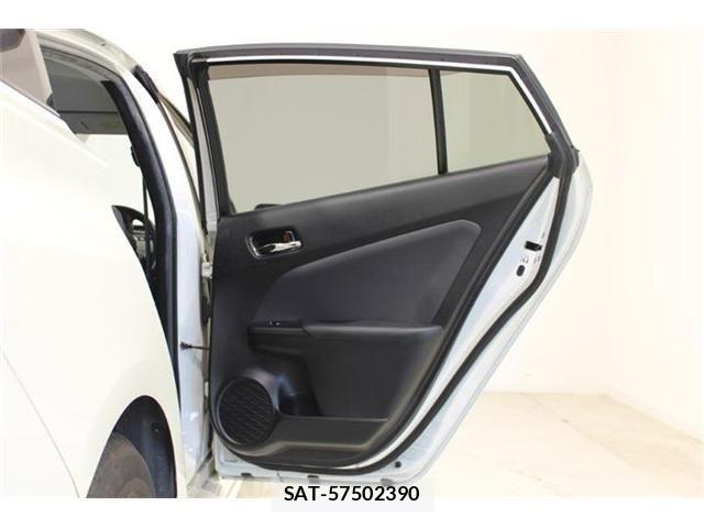 Toyota PRIUS 2016-10 7217274-28