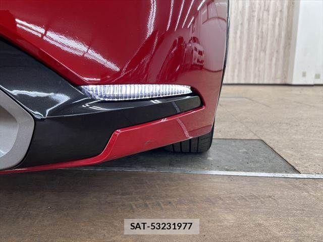 Toyota PRIUS 2023-01 7223876-11