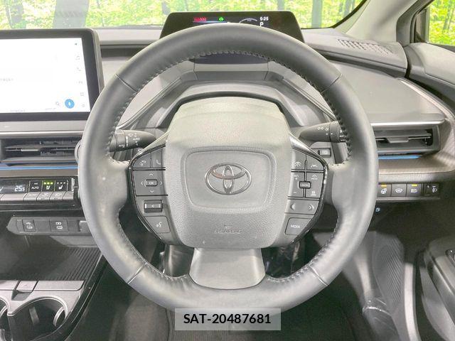 Toyota PRIUS 2023-05 7216467-13