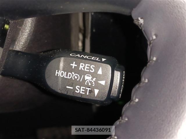 Toyota PRIUS 2021-05 7223868-10