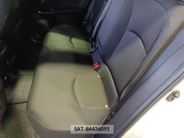 Toyota PRIUS 2021-05 7223868-18