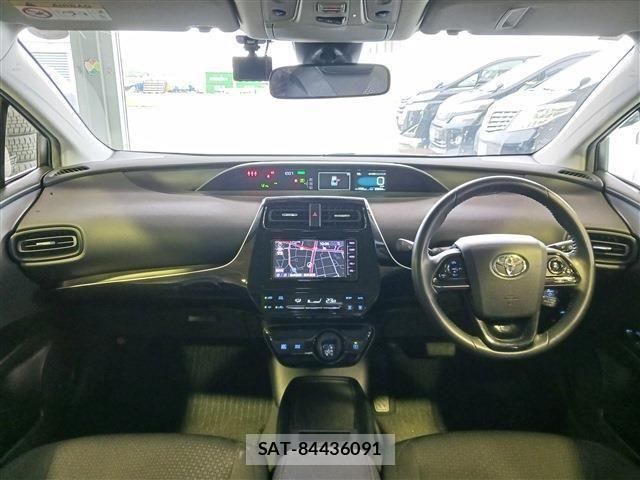 Toyota PRIUS 2021-05 7223868-1