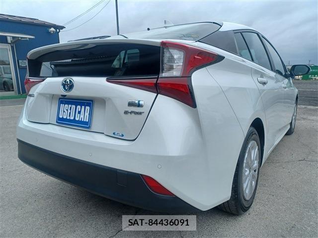 Toyota PRIUS 2021-05 7223868-2