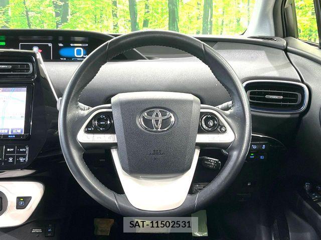 Toyota PRIUS 2016-08 7251977-11