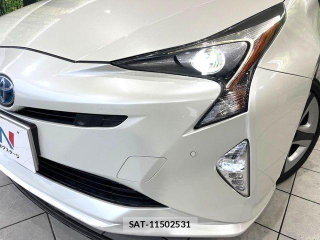 Toyota PRIUS 2016-08 7251977-13