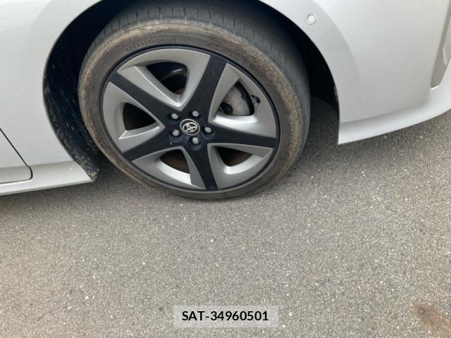 Toyota PRIUS 2020-12 7251974-9