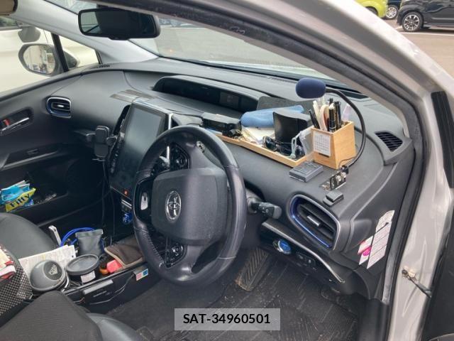Toyota PRIUS 2020-12 7251974-12