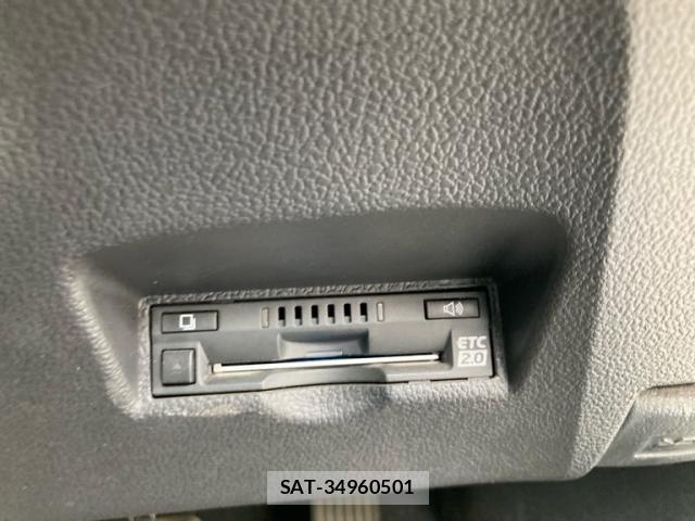Toyota PRIUS 2020-12 7251974-15