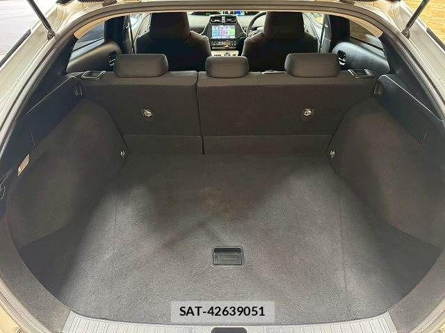 Toyota PRIUS 2015-12 7250446-12