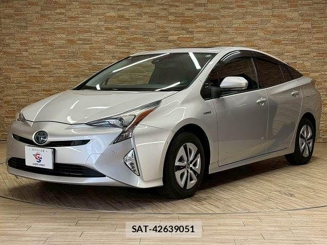 Toyota PRIUS 2015-12 7250446-13