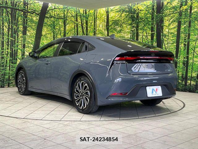 Toyota PRIUS 2023-07 7250335-17